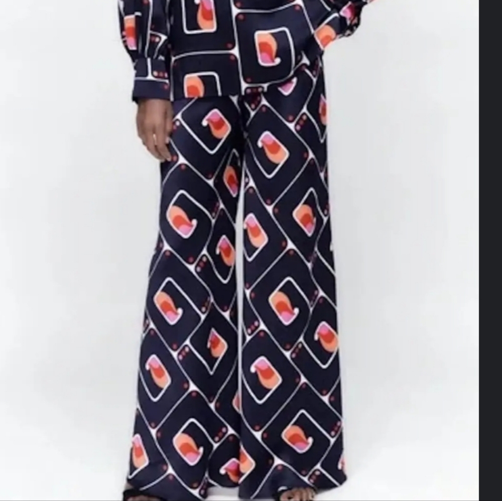 Zara Abstract Geometric Wide Elasticized Flowy Pants sz M navy pink